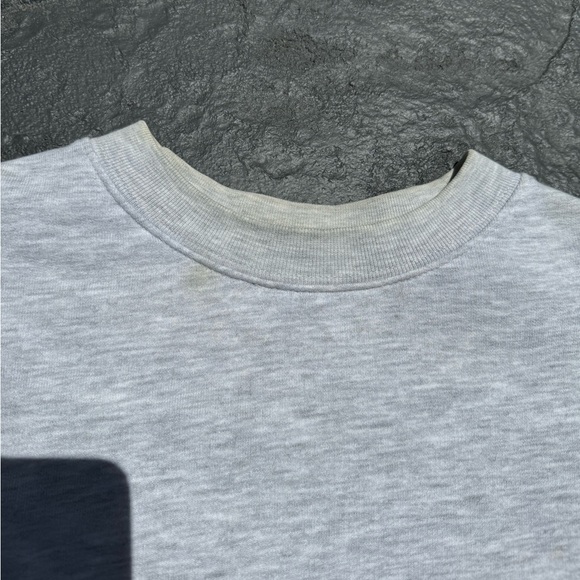 Yeezy Season 5 Grey Calabasas Crest Crewneck Size XS Kanye West - Picture 4 of 15